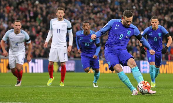 更是整个团 更是整个团